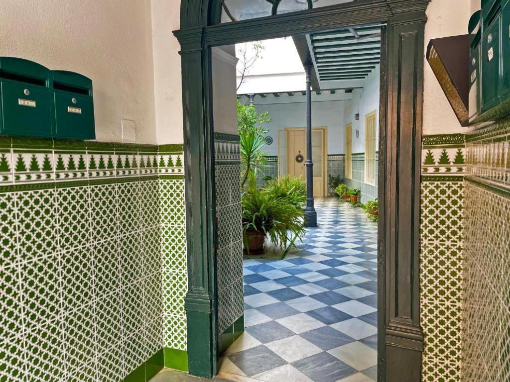 Apartamento Vitoria. Jerez de la Frontera Exterior photo