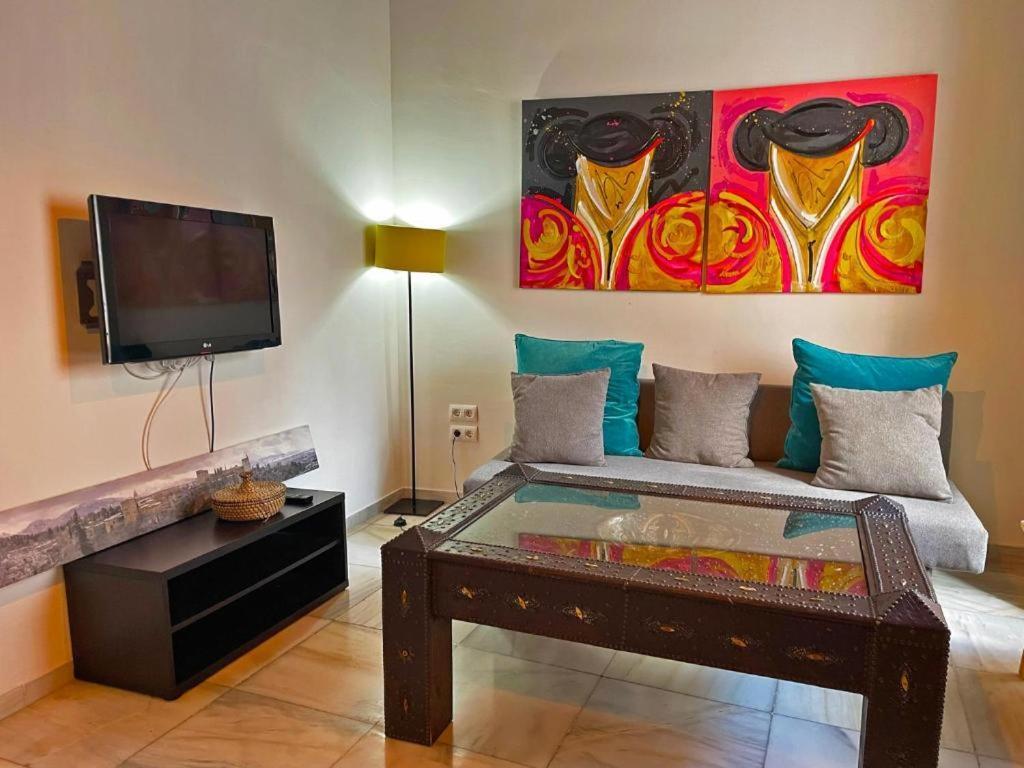 Apartamento Vitoria. Jerez de la Frontera Exterior photo